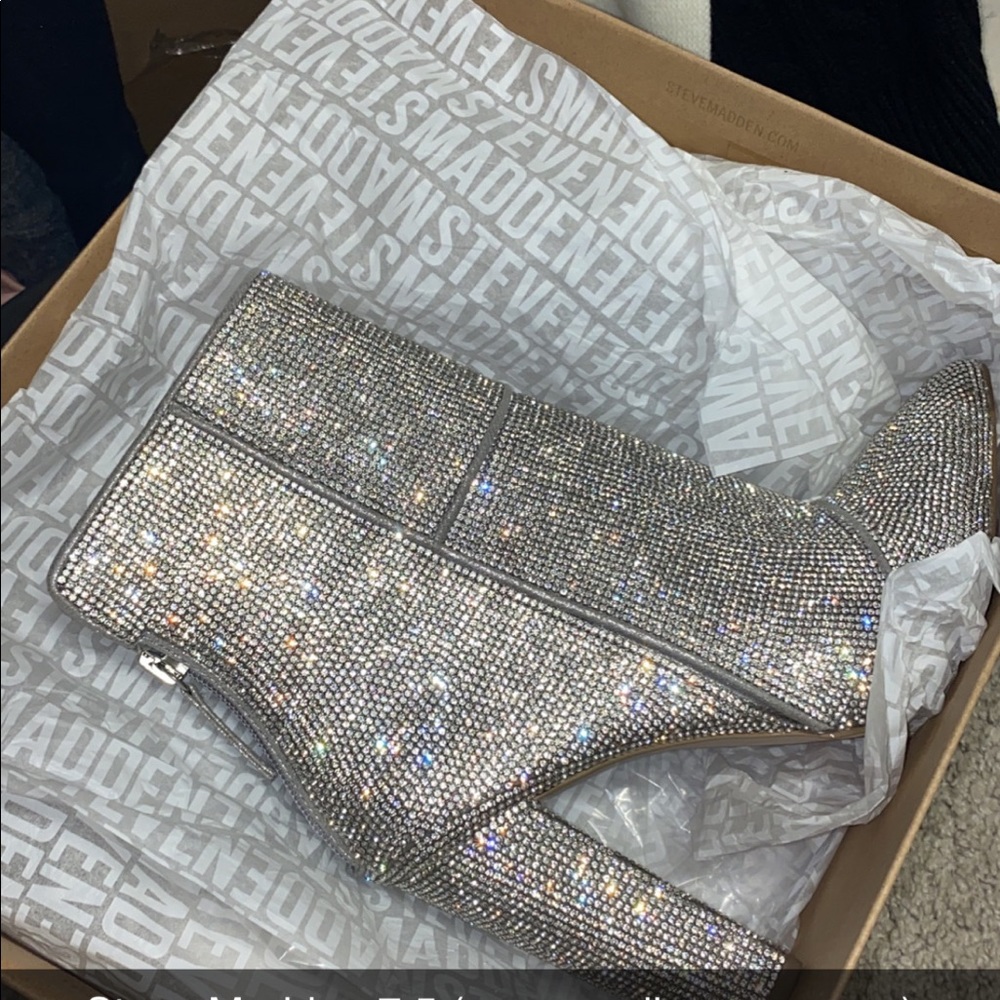 Steven Madden rhinestone booties, never worn.